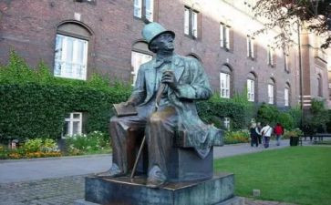 看安徒生童话写读后感推荐5篇