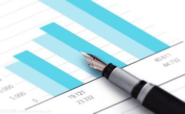 财务室半年度工作总结模板5篇