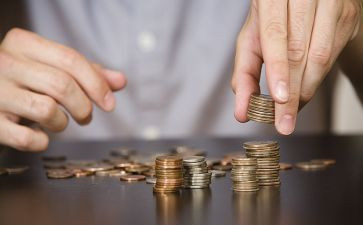 关于富人的作文模板6篇