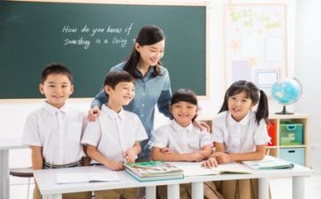写老师的作文900字通用8篇