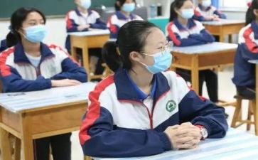 在校自我鉴定范文8篇